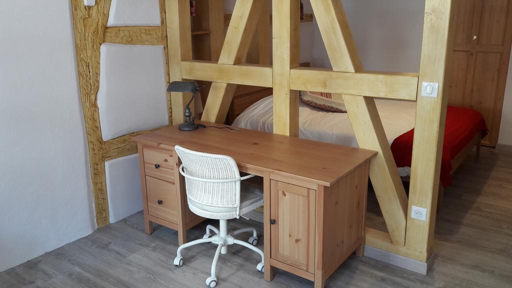 Appartement Avec Terrasse "Musslin" Колмар Екстериор снимка